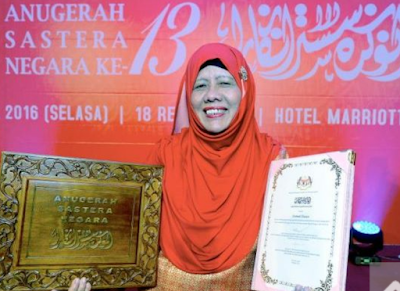 ZURINAH HASSAN FIRST FEMALE LITERARY LAUREATE.