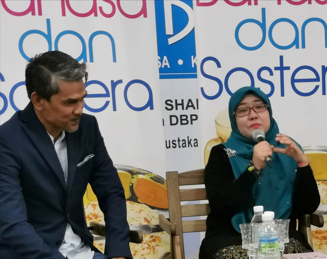 Panduan Menulis Tentang Seseorang Tokoh