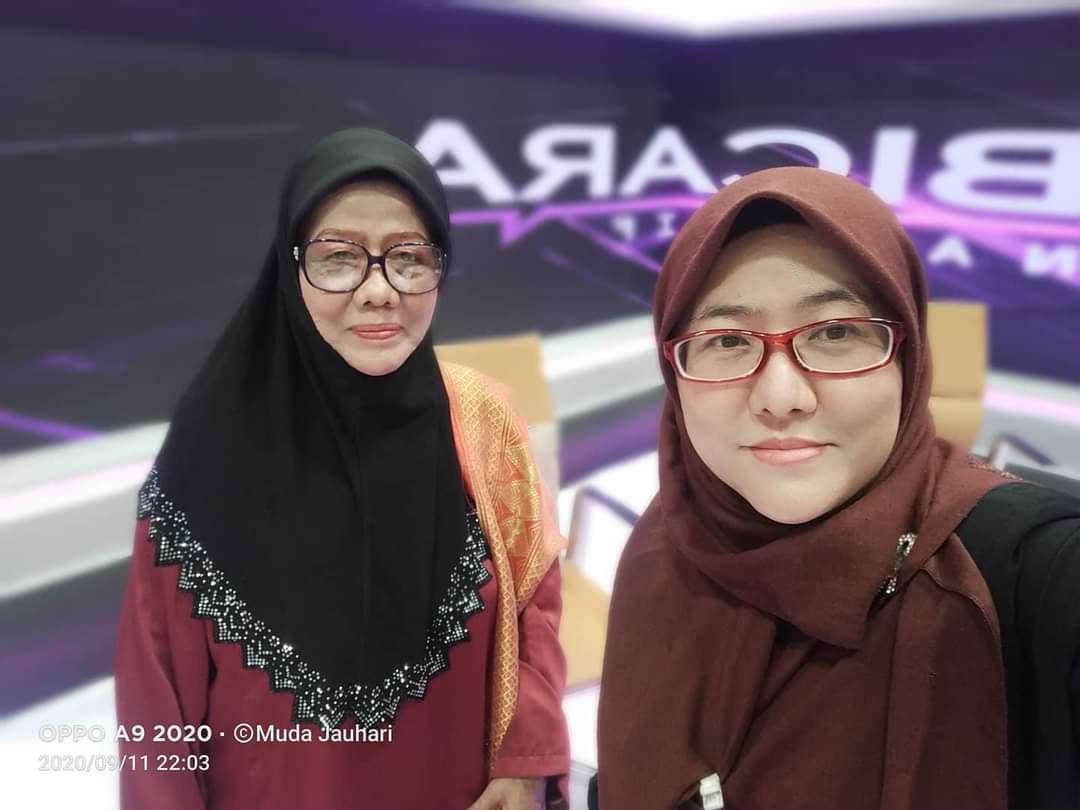 Haniruz Bukan Nama Pena Zurinah Hassan